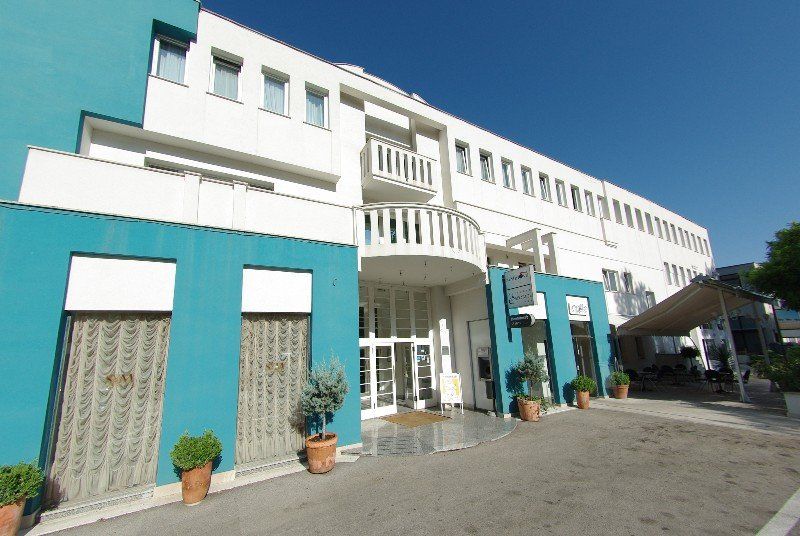 Hotel Sv. Mihovil Trilj المظهر الخارجي الصورة