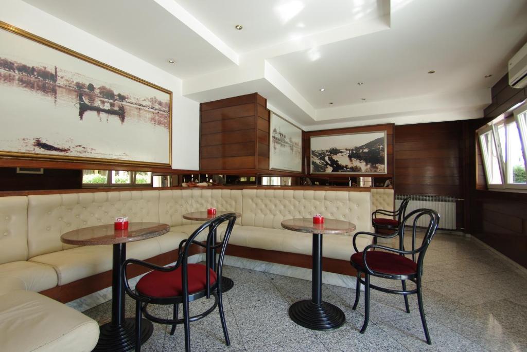 Hotel Sv. Mihovil Trilj الغرفة الصورة
