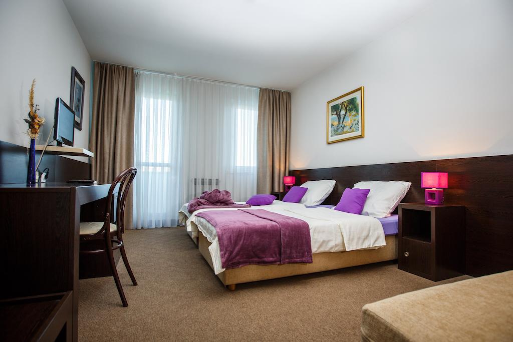 Hotel Sv. Mihovil Trilj المظهر الخارجي الصورة